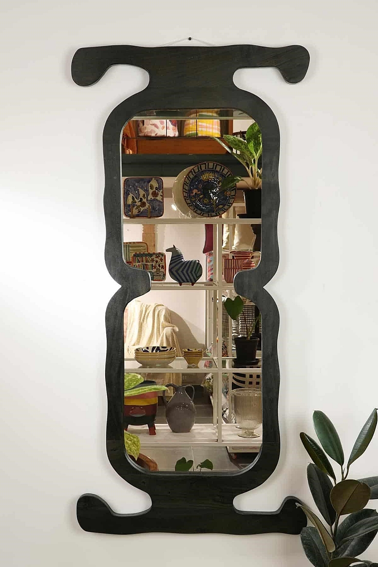 statement wall mirror